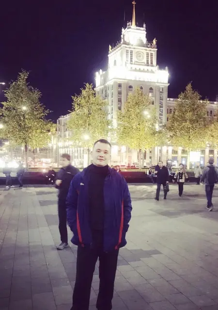 Я Максим, 27, из Егорьевска, ищу знакомства на одну ночь