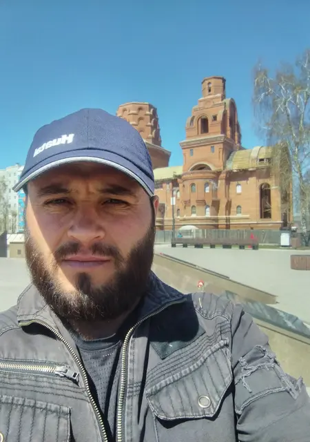 Саша из Новосибирска, ищу на сайте знакомства на одну ночь