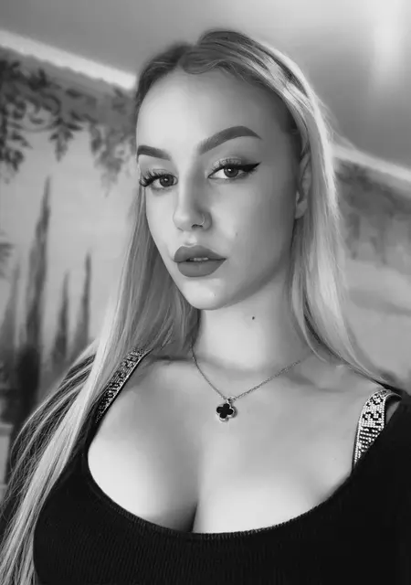 Александра из Великого Новгорода, мне 21, познакомлюсь для общения