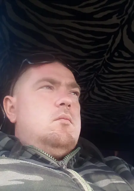 Я Александр, 35, из Ипатова, ищу знакомства без обязательств