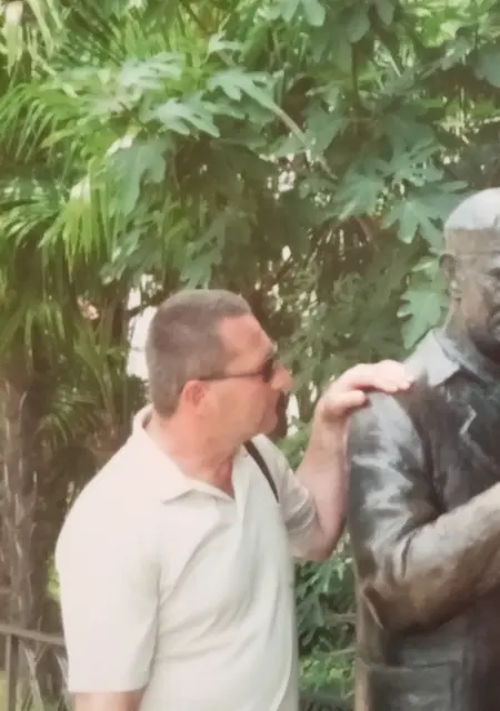 Sergey из Смоленска, мне 53, познакомлюсь на одну ночь