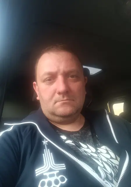 Василий из Череповца, мне 43, познакомлюсь на одну ночь