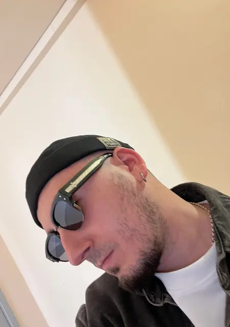 Антон из Мытищ, мне 32, познакомлюсь для открытые отношения