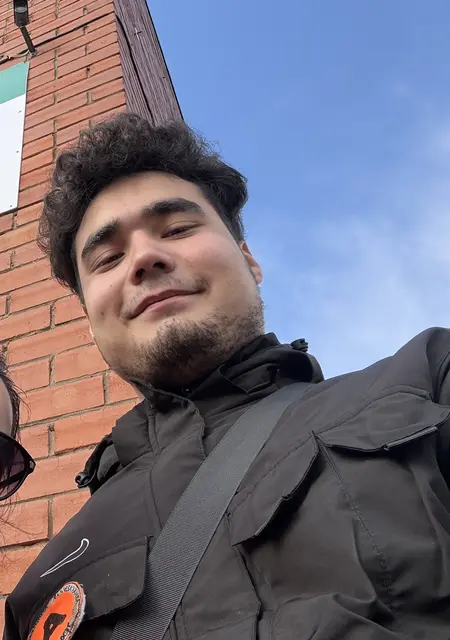Я Вильдан, 18, из Набережных Челнов, ищу знакомства без обязательств