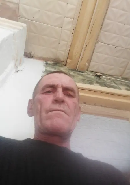 Я Евгений, 48, из Барнаула, ищу знакомства на одну ночь