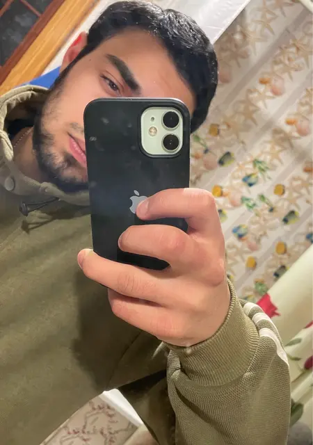 Я Пётр, 20, знакомлюсь на одну ночь в Ярославле