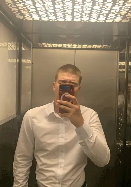 Кирилл из Москвы, ищу на сайте знакомства на одну ночь