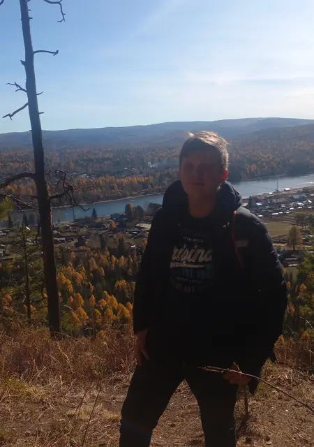Я Vladimir, 22, из Ангарска, ищу знакомство для общения