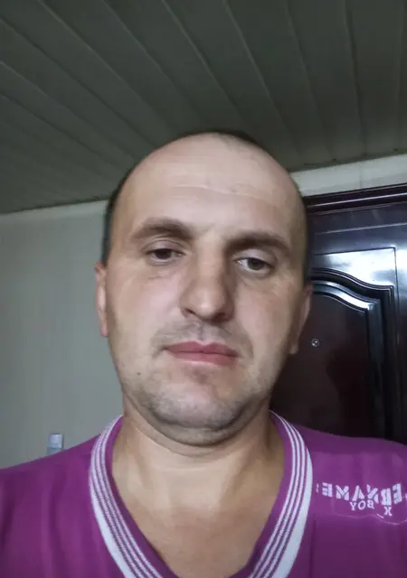 Я Денис, 40, знакомлюсь на одну ночь в Туле