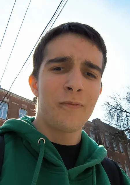 Я Ильяс, 19, знакомлюсь для постоянных отношений в Новочеркасске