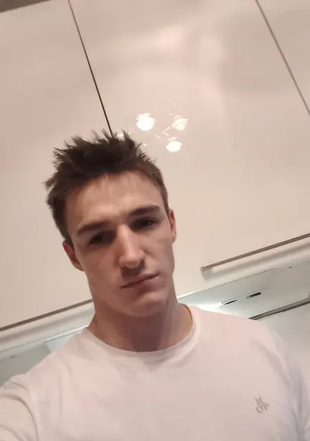 Я Сергей, 27, знакомлюсь без обязательств в Санкт-Петербурге