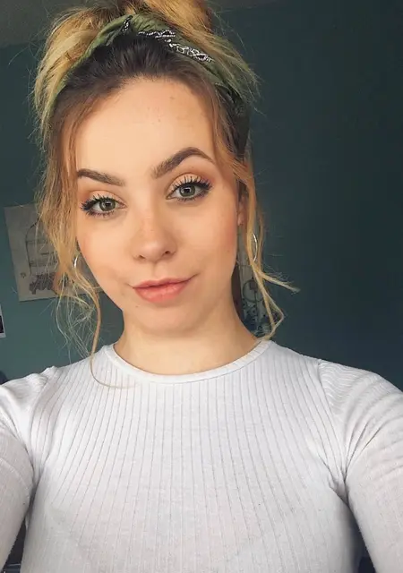 Я Женя, 26, из Сергиева Посада, ищу знакомства на одну ночь