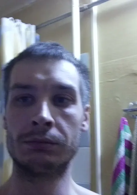 Я Егор, 37, знакомлюсь на одну ночь в Кирове