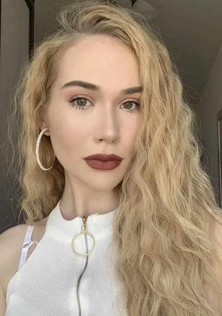 Кристина из Екатеринбурга, ищу на сайте дружбу