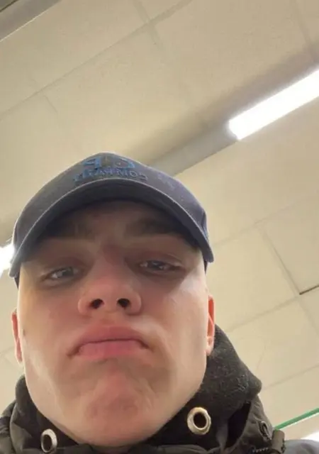 Vova из Москвы, мне 20, познакомлюсь на одну ночь