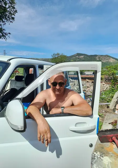 Сергей из Южно-Сахалинска, мне 50, познакомлюсь без обязательств