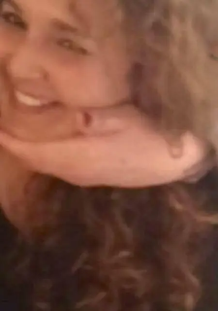 Kari из Парижа