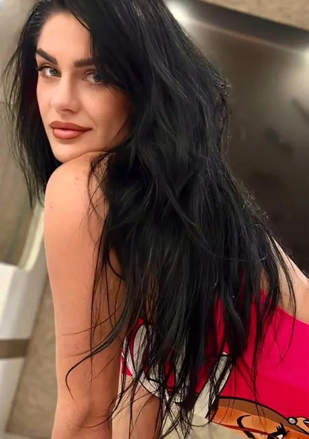 Валерия из Нового Уренгоя, мне 33, познакомлюсь для общения