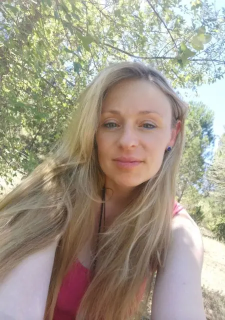 Я Caro, 42, из Парижа, ищу знакомство