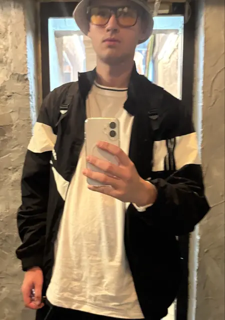 Артем из Перми, ищу на сайте знакомства на одну ночь