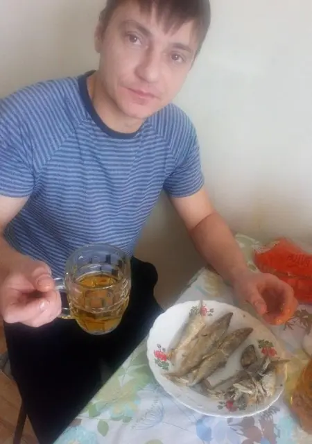 Я Евгений, 42, знакомлюсь в Саратове