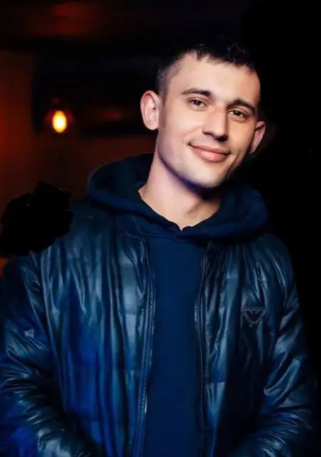 Артур из Мурино, ищу на сайте знакомства на одну ночь