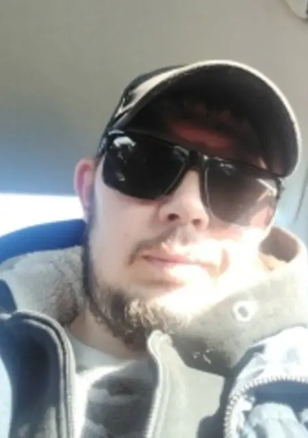 Я Артур, 20, из Нижнего Новгорода, ищу знакомство