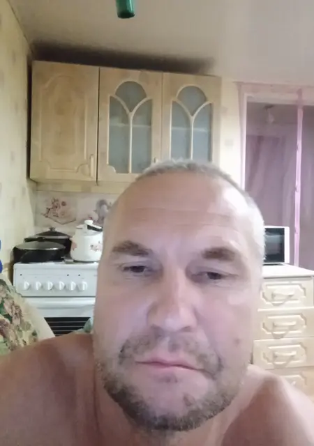 Я Игорь, 35, из Кургана, ищу знакомства без обязательств