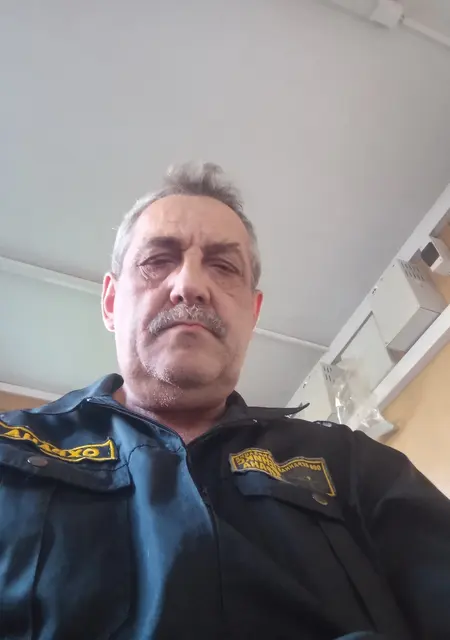 Дмитрий из Санкт-Петербурга, мне 62, познакомлюсь без обязательств