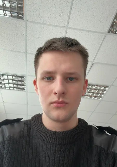 Я Иван, 21, из Калининграда, ищу знакомства без обязательств