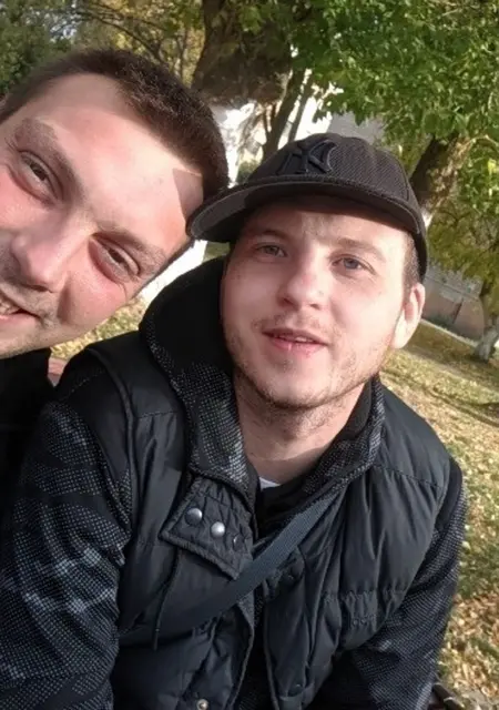 Дмитрий из Алексина, мне 36, познакомлюсь для вирта