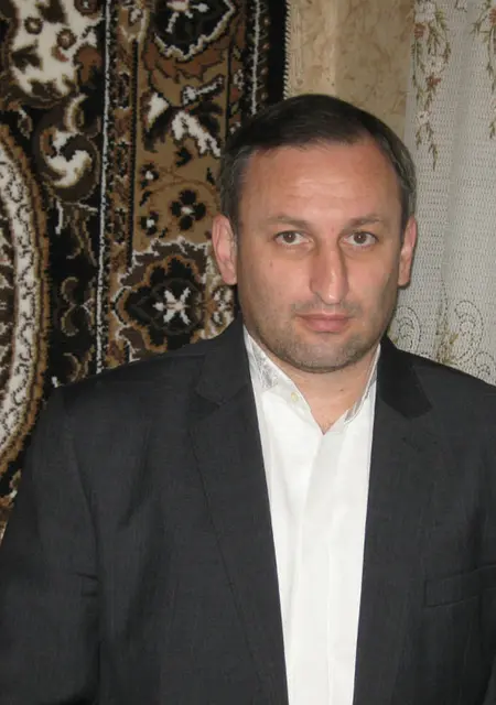 Родион из Лабинска, мне 45, познакомлюсь на одну ночь