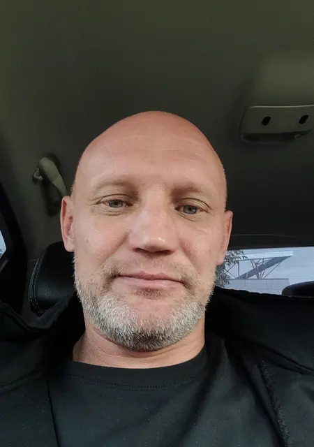 Павел из Кыштыма, ищу на сайте знакомства без обязательств