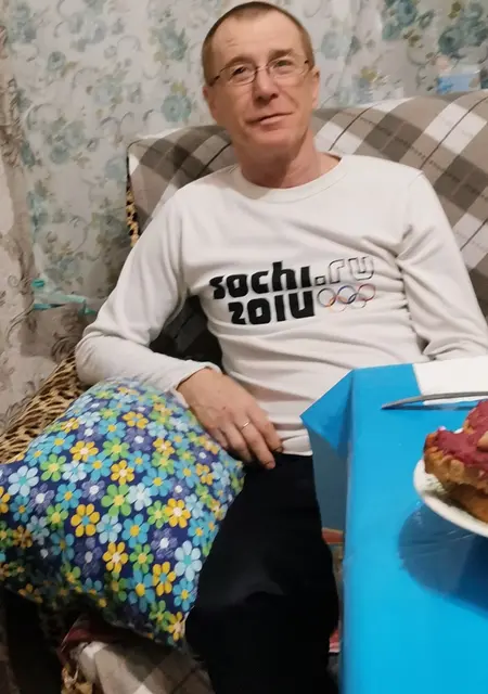 Я Александр, 59, из Самары, ищу знакомства без обязательств