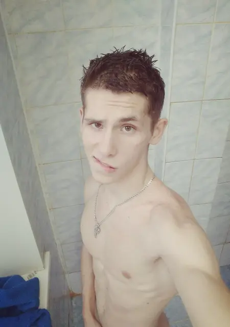 Я Игорь, 31, из Уссурийска, ищу знакомство для вирта