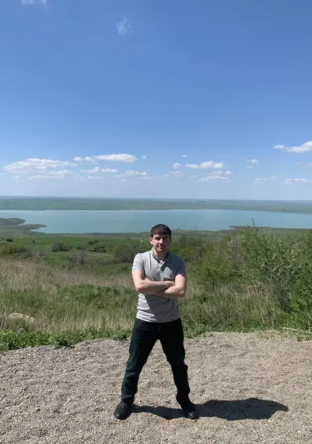 Азнаур из Ставрополя, мне 31, познакомлюсь на одну ночь