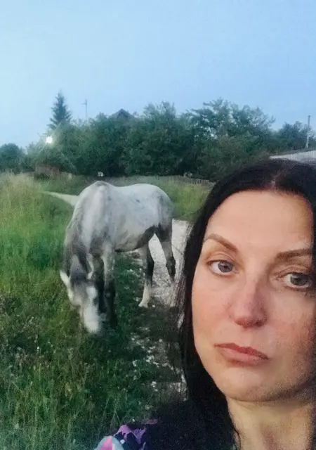 Я Arina, 47, из Москвы, ищу знакомство для приятного времяпровождения