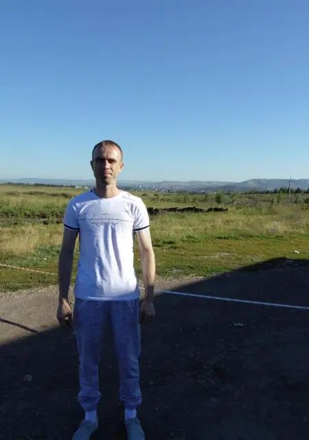 Я Женя, 40, из Кургана, ищу знакомства на одну ночь