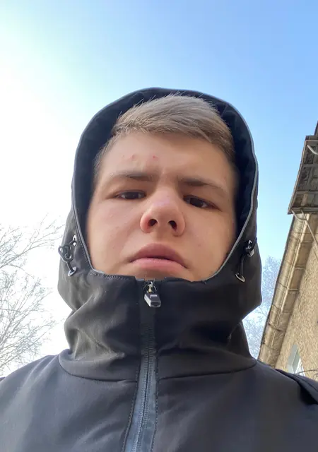 Саша из Уфы, мне 20, познакомлюсь на одну ночь