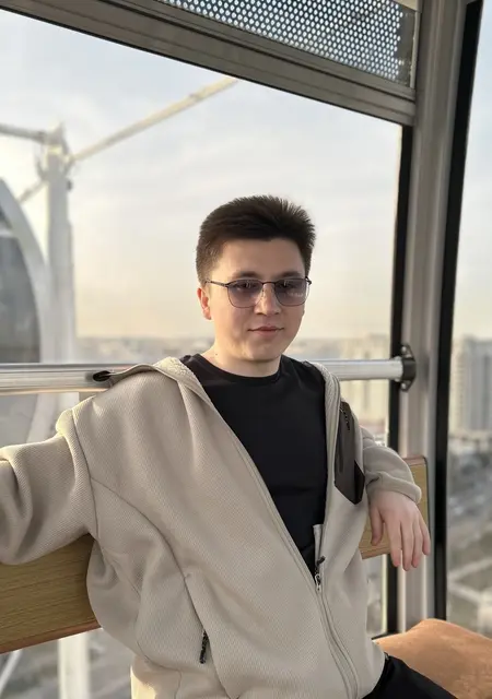 Олег из Санкт-Петербурга, мне 26, познакомлюсь без обязательств