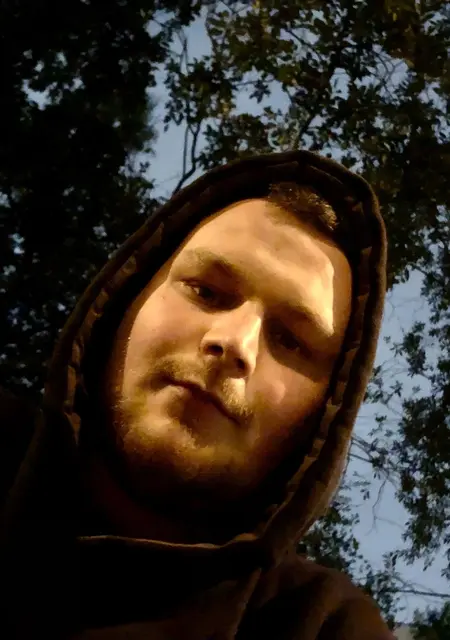 Алекс из Прокопьевска, мне 21, познакомлюсь для общения