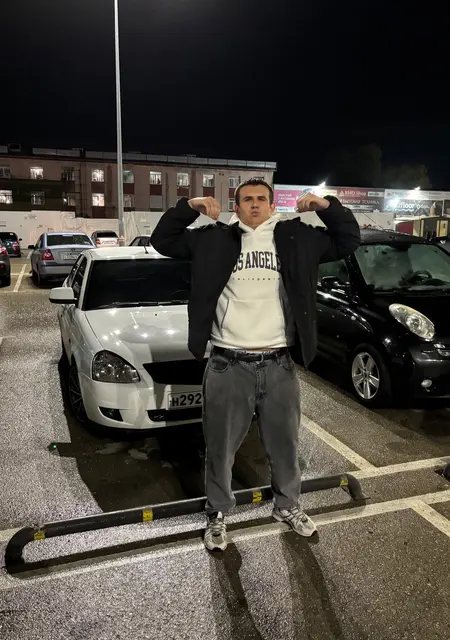 Я Daniil, 19, знакомлюсь на одну ночь в Симферополе