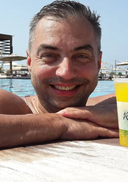 Николай из Санкт-Петербурга, мне 47, познакомлюсь для общения