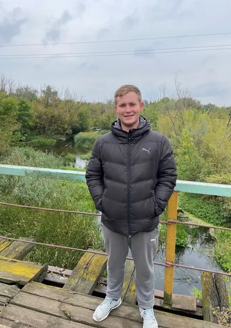 Я Егор, 24, из Шахт, ищу знакомство для совместных путешествий