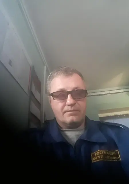 Я Игорь, 54, из Нижнекамска, ищу знакомства без обязательств