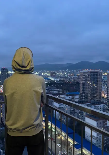 Артем из Новороссийска, мне 18, познакомлюсь для вирта