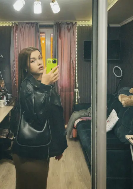 Елена из Симферополя, мне 20, познакомлюсь для дружбы