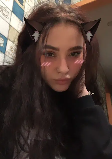 Я Алина, 25, из Саратова, ищу знакомства без обязательств