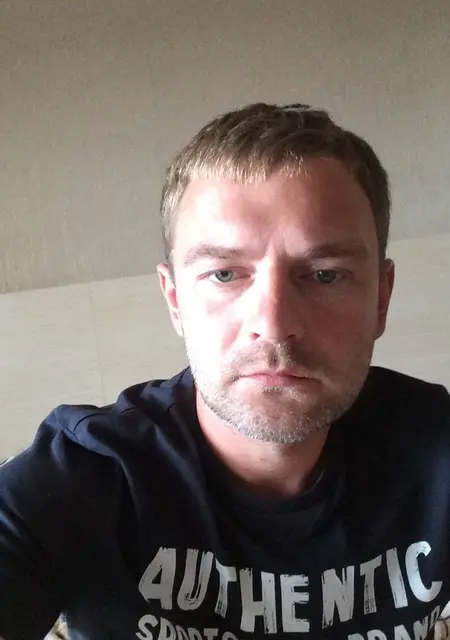 Я Evgenyi, 41, знакомлюсь без обязательств в Анапе