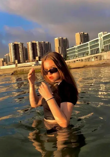 Я Victoria, 26, знакомлюсь для приятного времяпровождения в Новороссийске